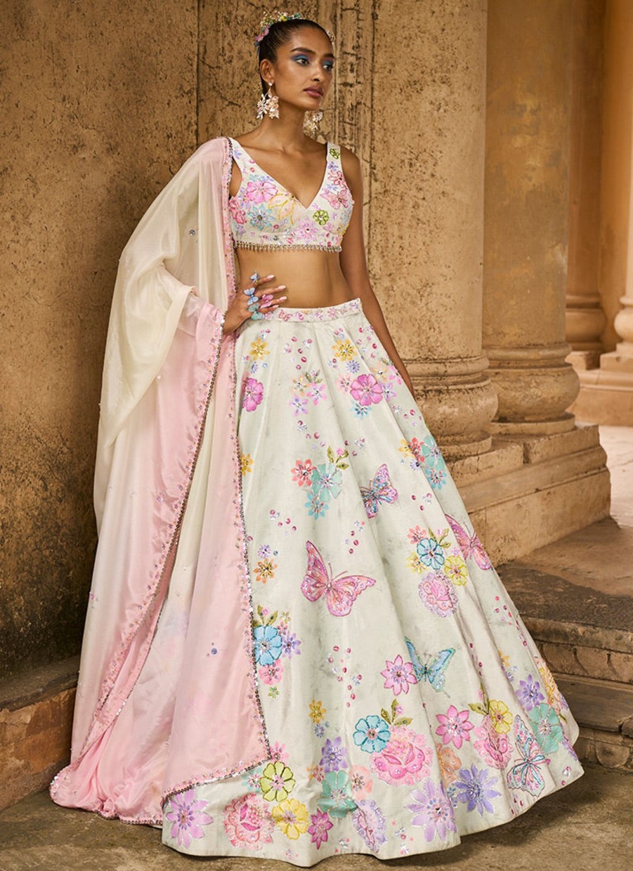 Women Lashkaraa | Light Green Embellished Velvet Lehenga