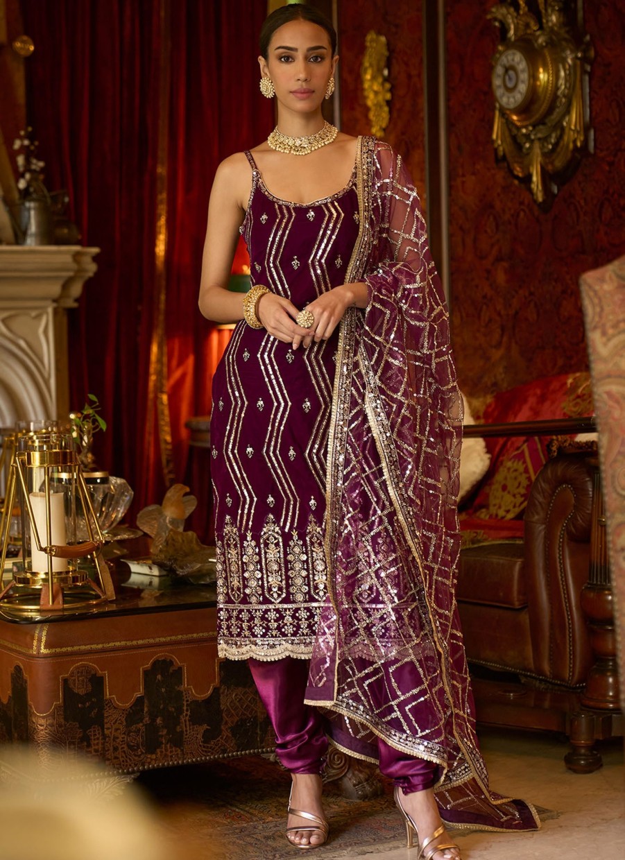 Women Lashkaraa | Purple Embroidered Velvet Straight Suit