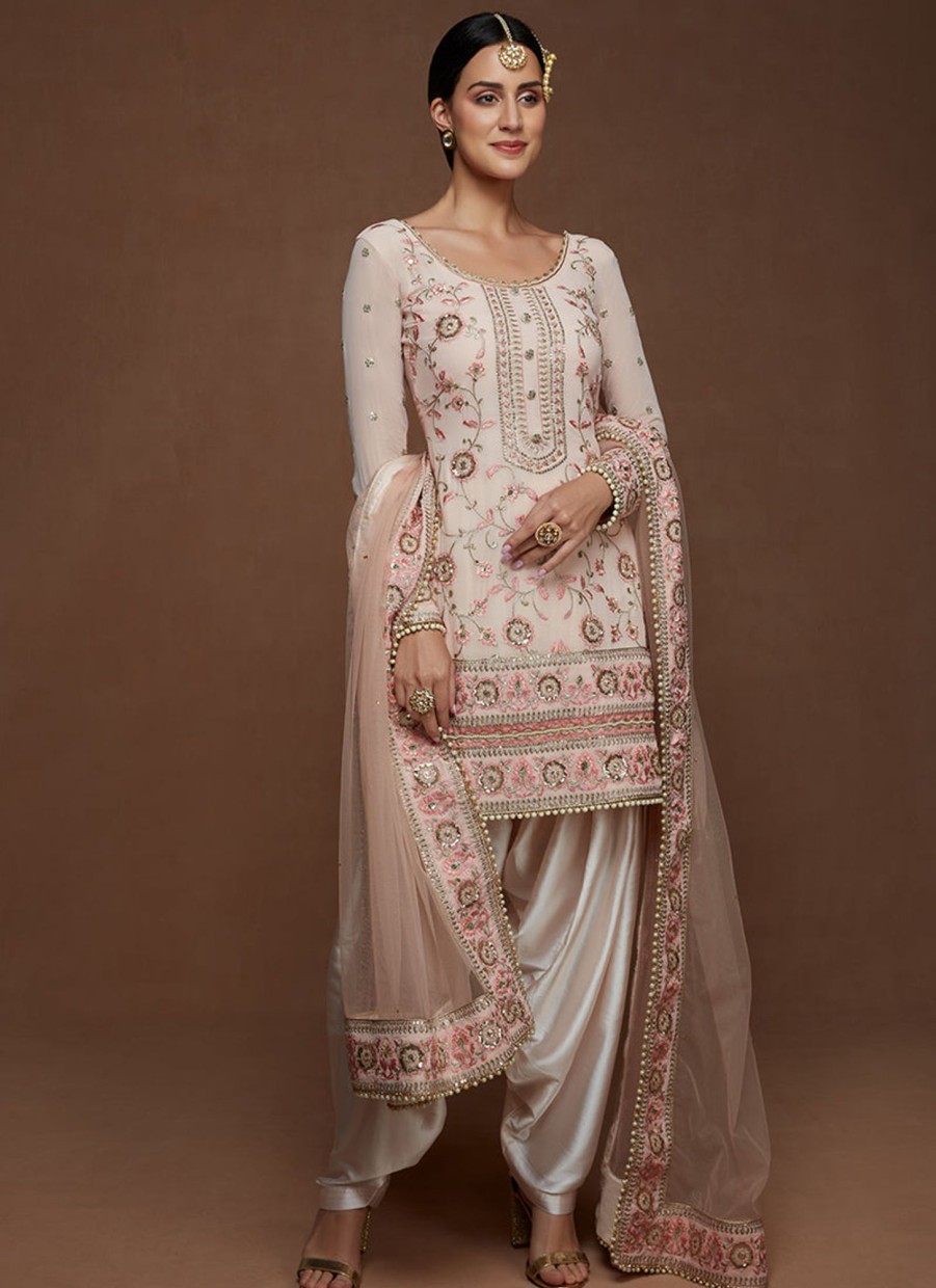 Women Lashkaraa | Light Pink Georgette Embroidered Punjabi Suit