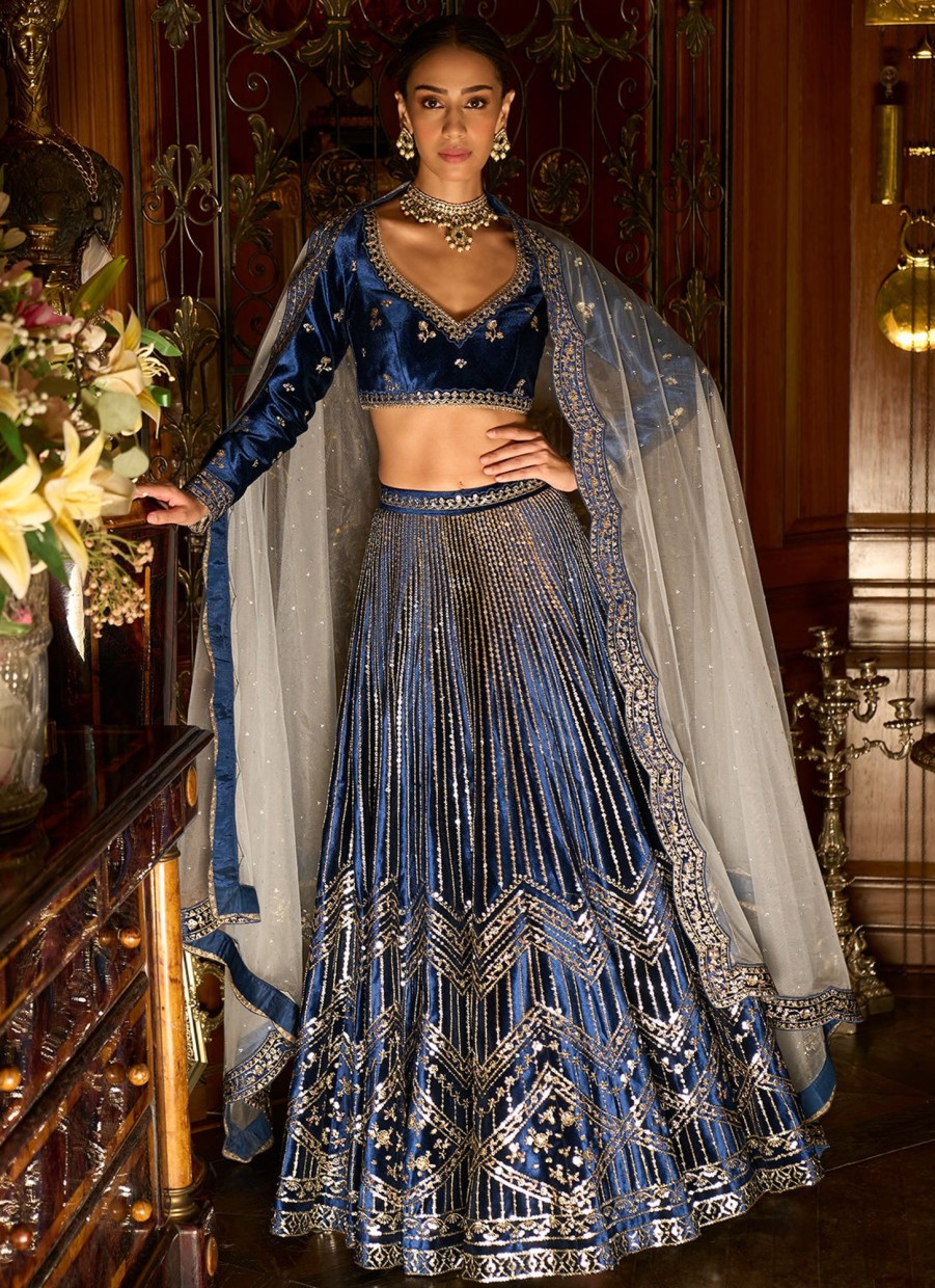 Women Lashkaraa | Blue Embroidered Velvet Lehenga