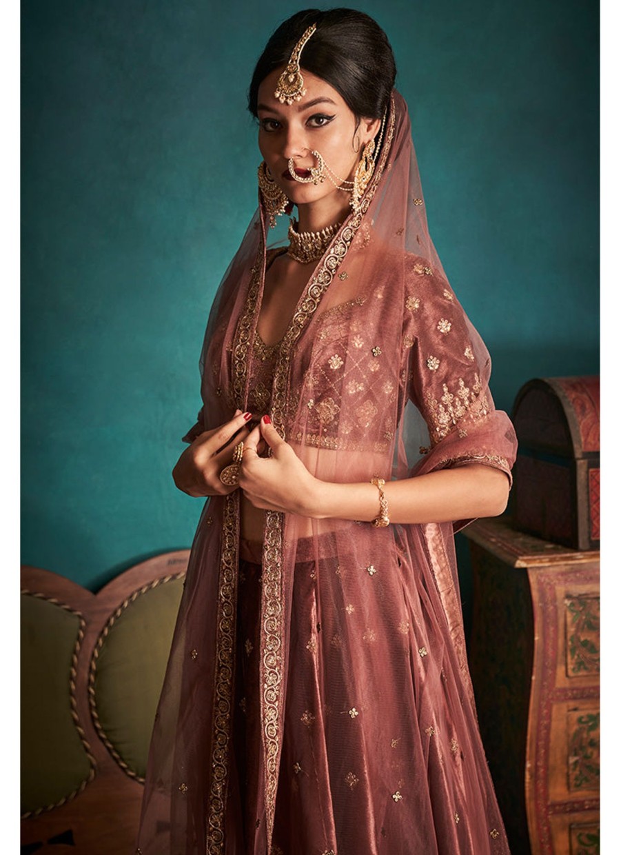 Women Lashkaraa | Dusty Mauve And Gold Embroidered Velvet Lehenga