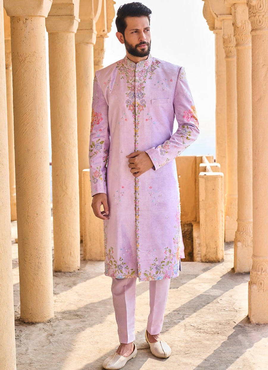 Men Lashkaraa | Lavender Hand Embroidered Velvet Sherwani : Pakaianetnik