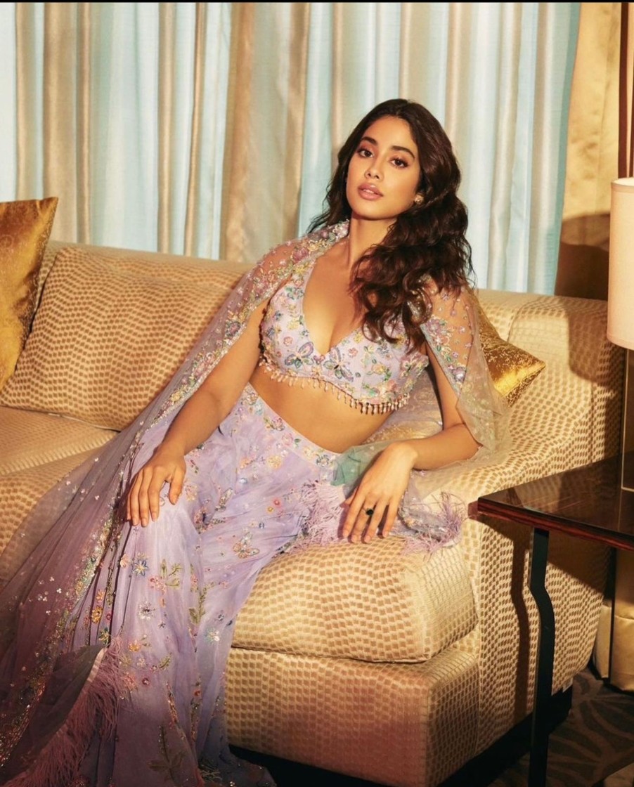 Women Lashkaraa | Janhvi Kapoor In Periwinkle Embellished Crop Sharara Set