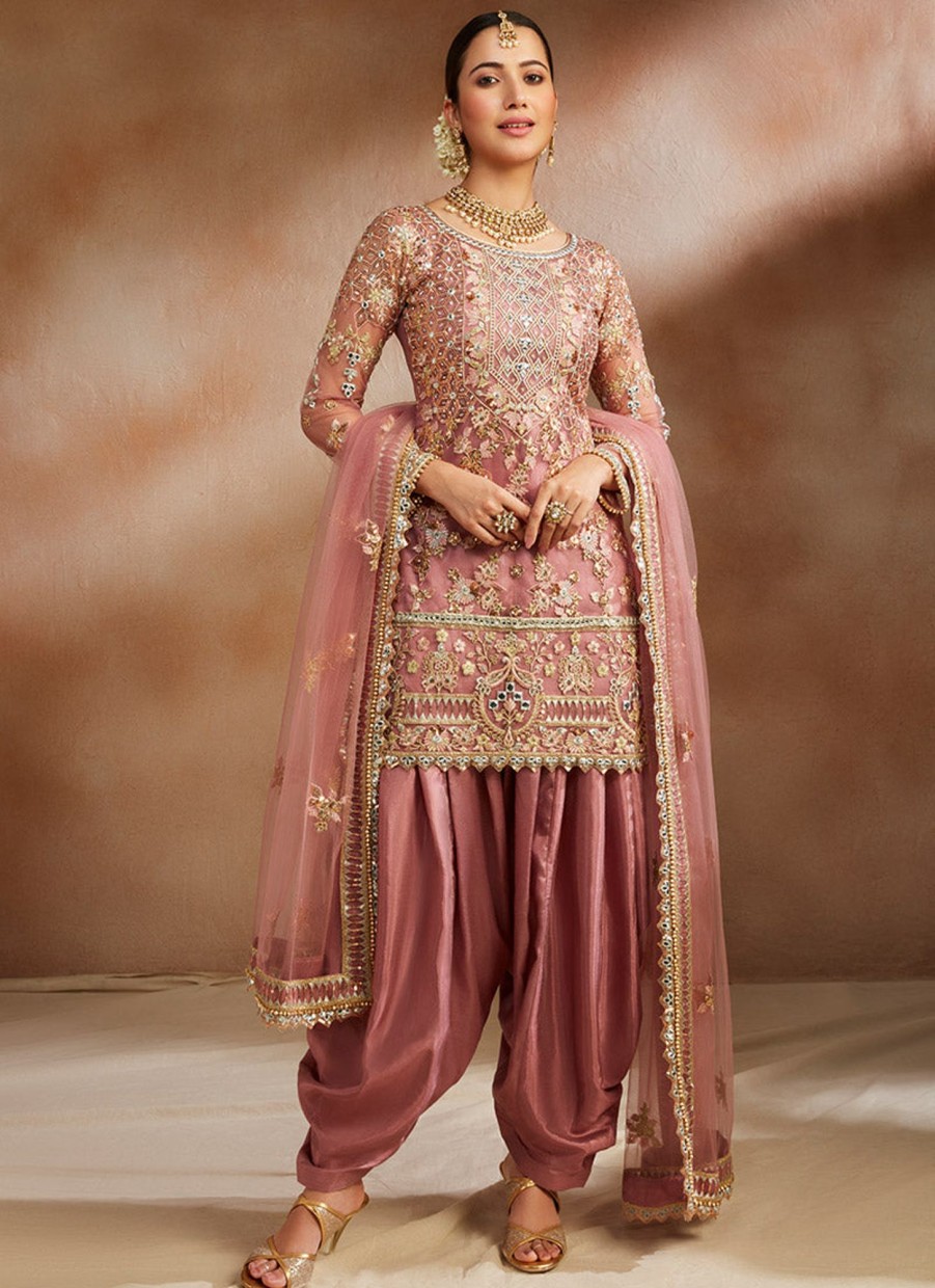 Women Lashkaraa | Dusty Rose And Gold Embroidered Punjabi Suit